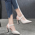 Scarpin de Couro - Salto Bloco Confortável (Promoção Início de Ano)